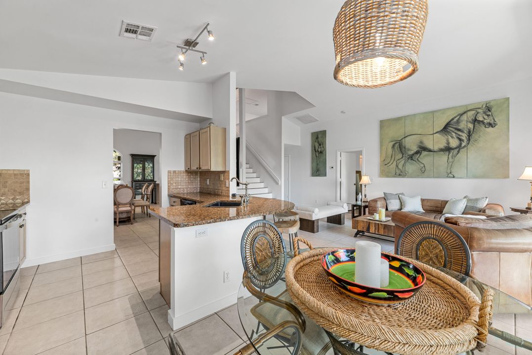 На продажу: $740,000 (3 спален, 2 ванн, 2180 Квадратных фут)