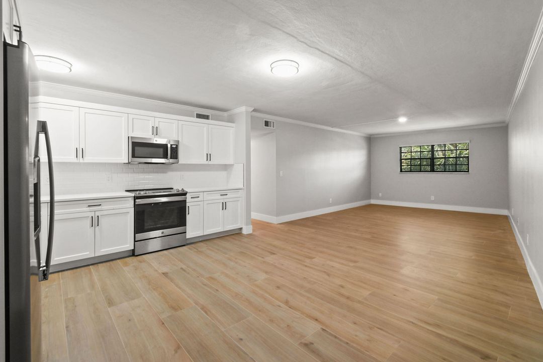 出租: $2,995 (3 贝兹, 2 浴室, 1050 平方英尺)