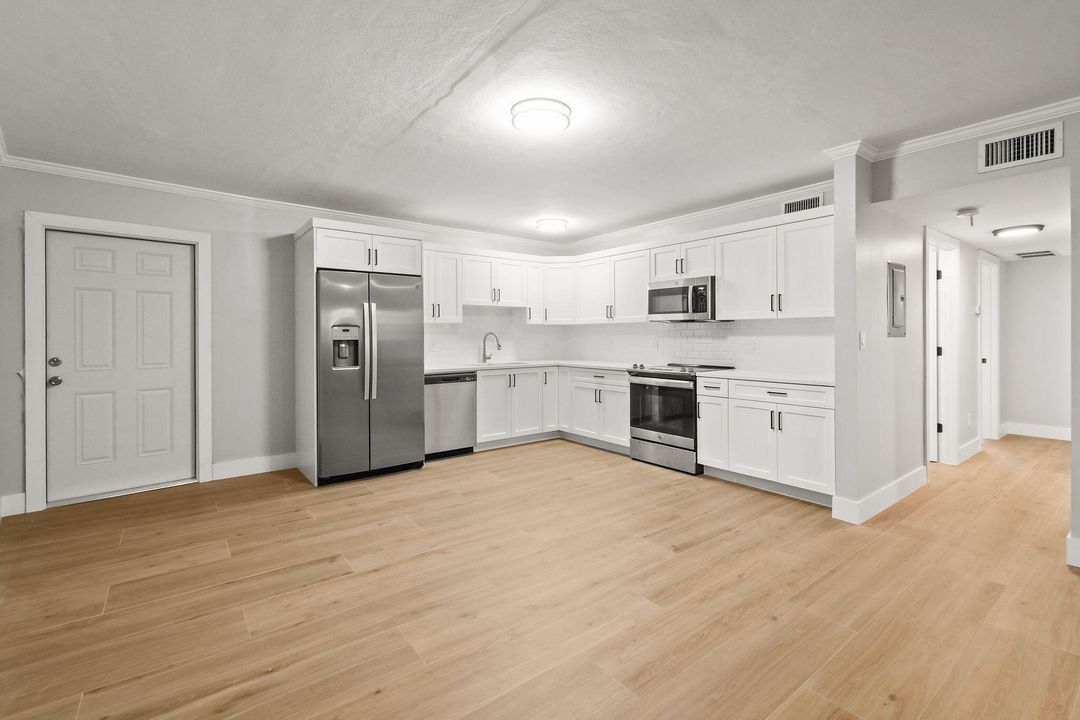 出租: $2,995 (3 贝兹, 2 浴室, 1050 平方英尺)