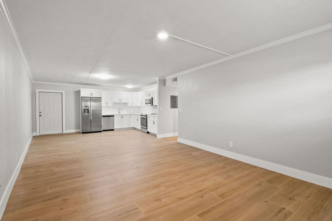 出租: $2,995 (3 贝兹, 2 浴室, 1050 平方英尺)