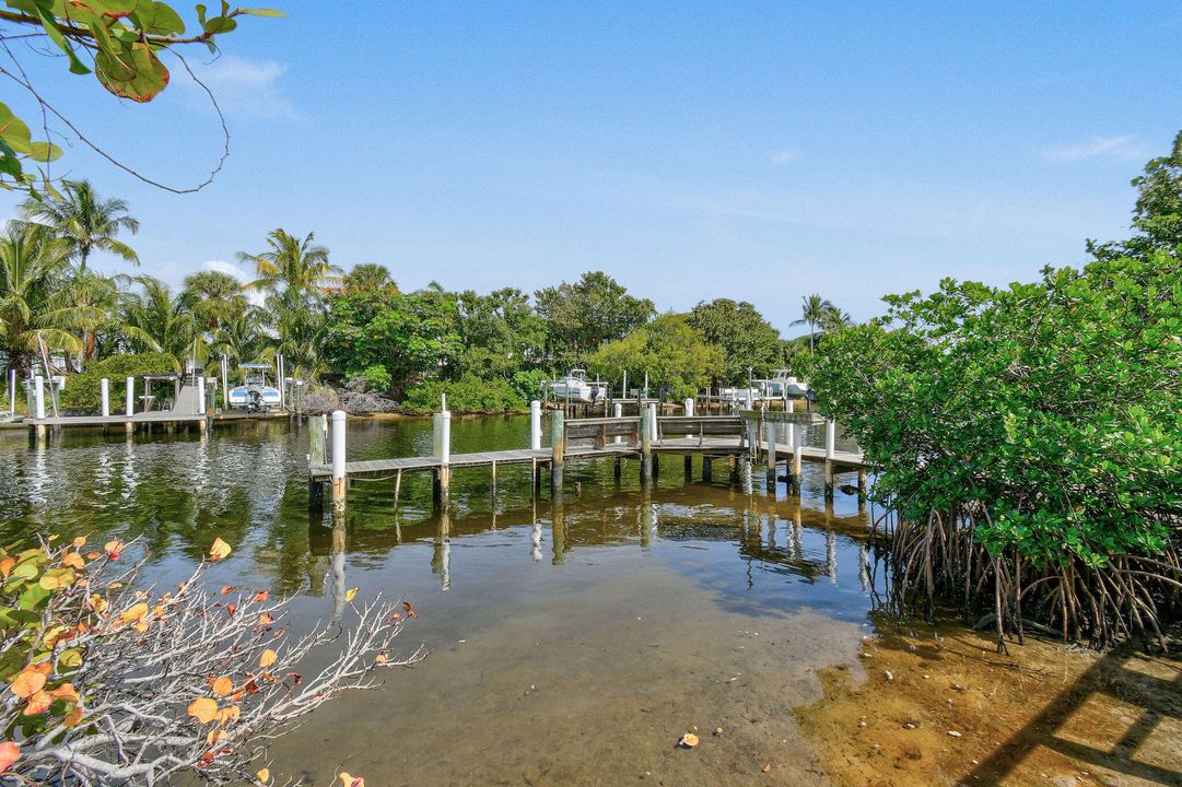 出租: $2,995 (3 贝兹, 2 浴室, 1050 平方英尺)