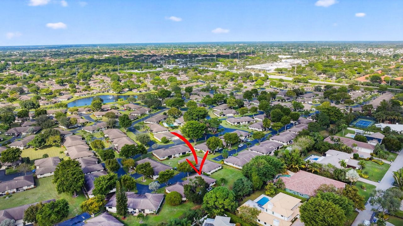 For Sale: $350,000 (2 beds, 2 baths, 1400 Square Feet)