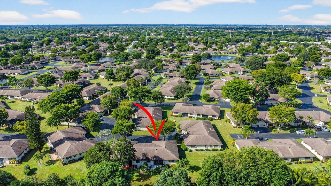 For Sale: $350,000 (2 beds, 2 baths, 1400 Square Feet)