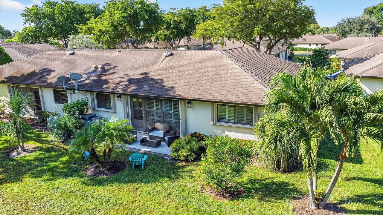 For Sale: $350,000 (2 beds, 2 baths, 1400 Square Feet)