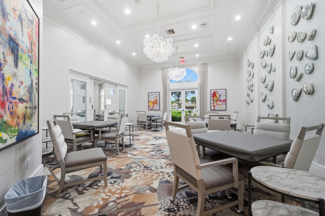 En Venta: $499,000 (3 camas, 2 baños, 2211 Pies cuadrados)