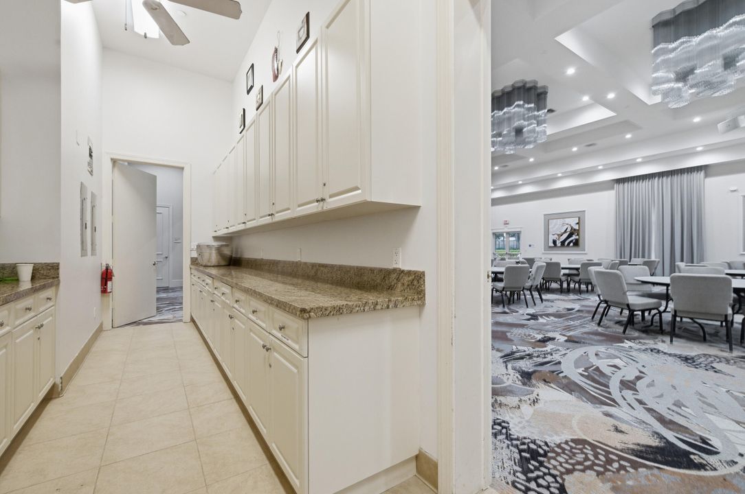 En Venta: $499,000 (3 camas, 2 baños, 2211 Pies cuadrados)