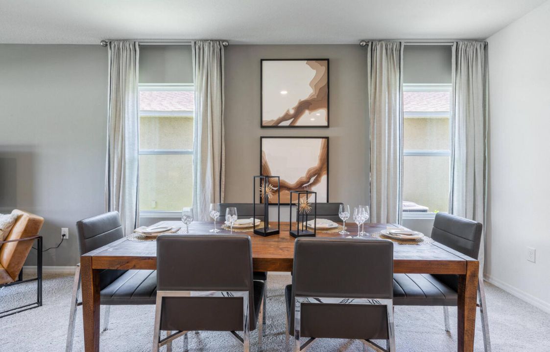 В аренду: $5,000 (5 спален, 3 ванн, 2447 Квадратных фут)