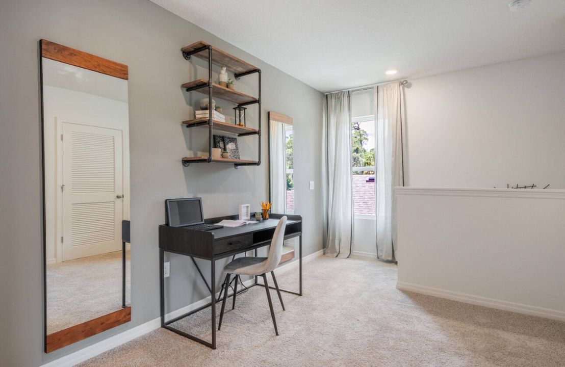 В аренду: $5,000 (5 спален, 3 ванн, 2447 Квадратных фут)