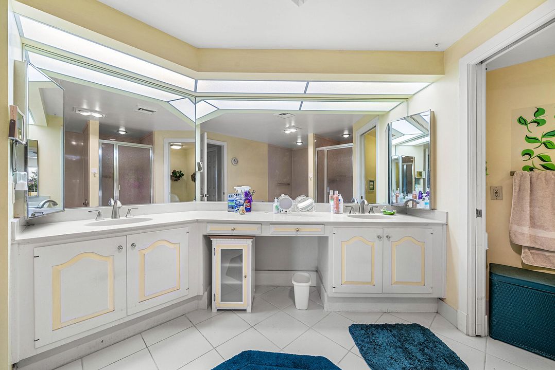 На продажу: $1,300,000 (3 спален, 3 ванн, 2706 Квадратных фут)