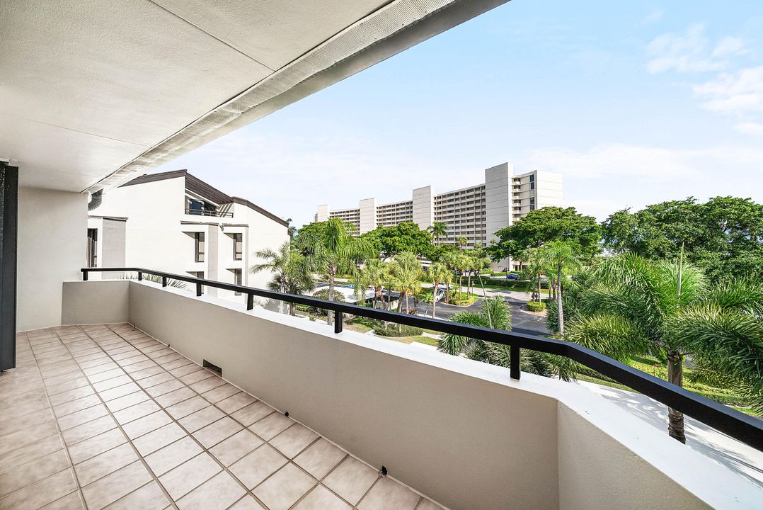 На продажу: $1,300,000 (3 спален, 3 ванн, 2706 Квадратных фут)