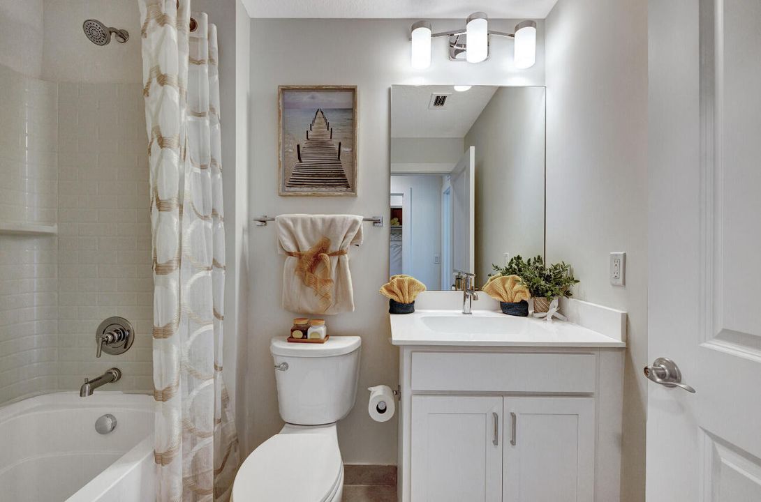 В аренду: $3,500 (3 спален, 2 ванн, 1690 Квадратных фут)