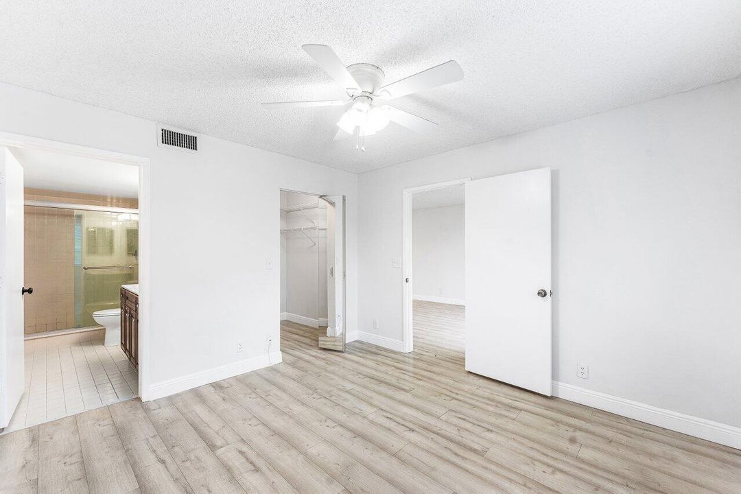 For Rent: $1,950 (2 beds, 2 baths, 840 Square Feet)