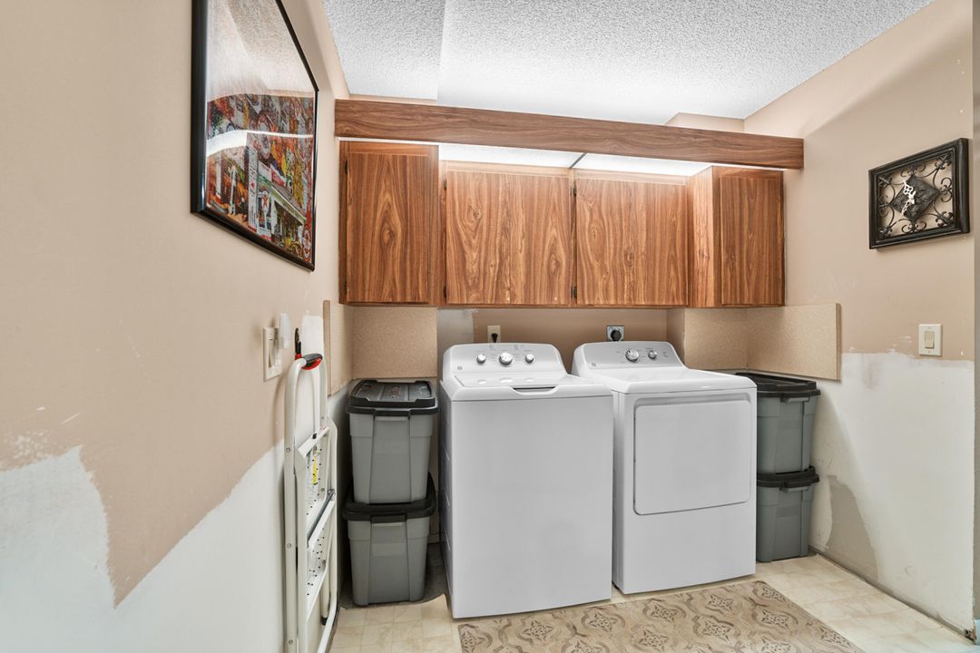 En Venta: $289,000 (2 camas, 2 baños, 1385 Pies cuadrados)