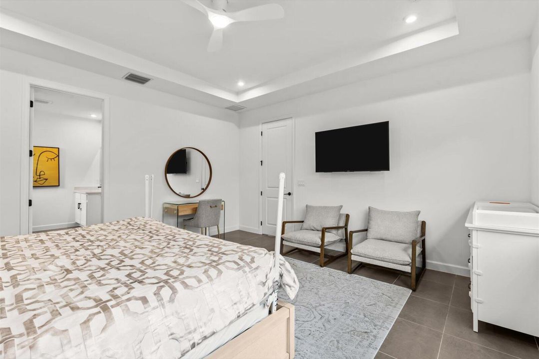 For Sale: $474,900 (3 beds, 2 baths, 1998 Square Feet)