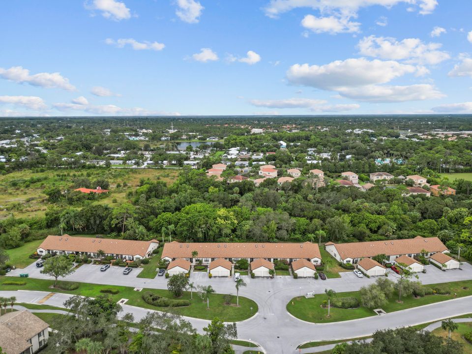 待售: $339,000 (2 贝兹, 2 浴室, 1170 平方英尺)