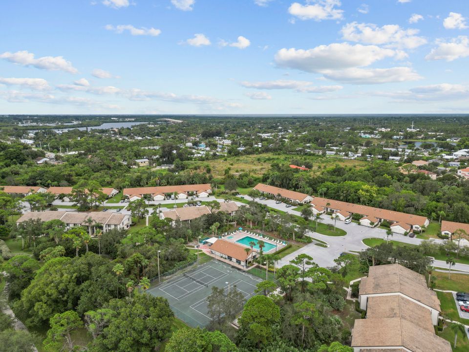 待售: $339,000 (2 贝兹, 2 浴室, 1170 平方英尺)