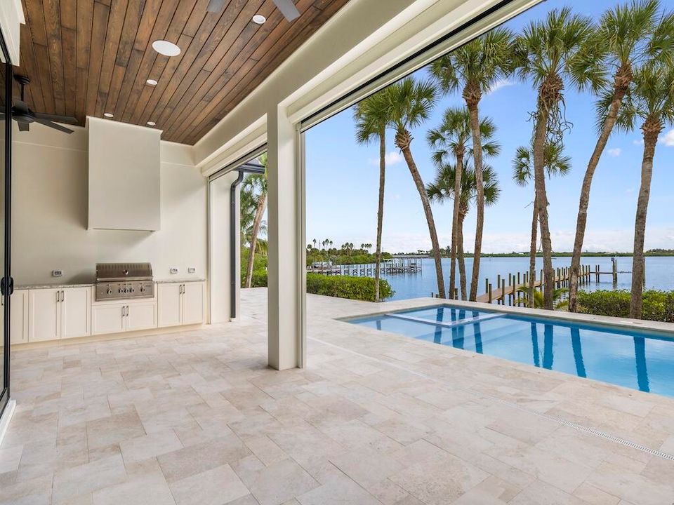 For Sale: $4,890,000 (4 beds, 4 baths, 4270 Square Feet)