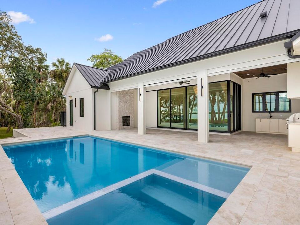 For Sale: $4,890,000 (4 beds, 4 baths, 4270 Square Feet)