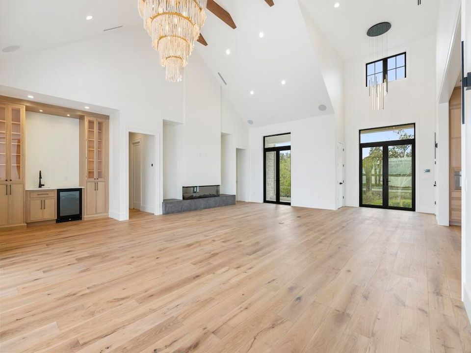 For Sale: $4,890,000 (4 beds, 4 baths, 4270 Square Feet)