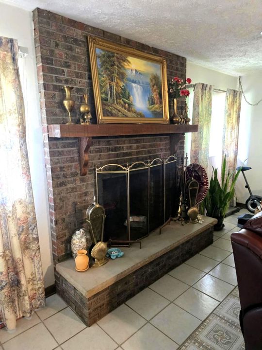 For Sale: $499,000 (3 beds, 3 baths, 2177 Square Feet)