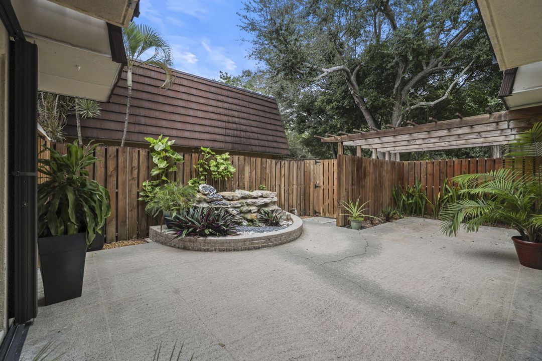 En Venta: $399,500 (2 camas, 2 baños, 1596 Pies cuadrados)