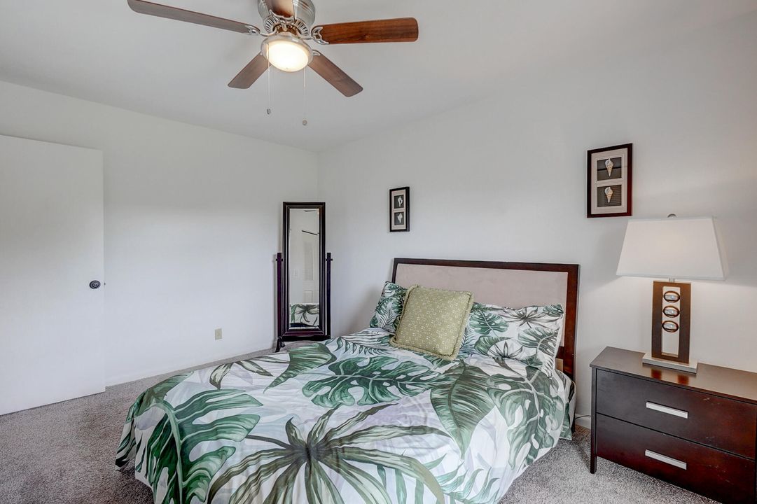 待售: $249,990 (2 贝兹, 2 浴室, 1230 平方英尺)