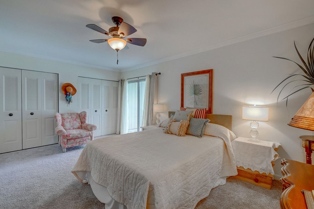 待售: $249,990 (2 贝兹, 2 浴室, 1230 平方英尺)