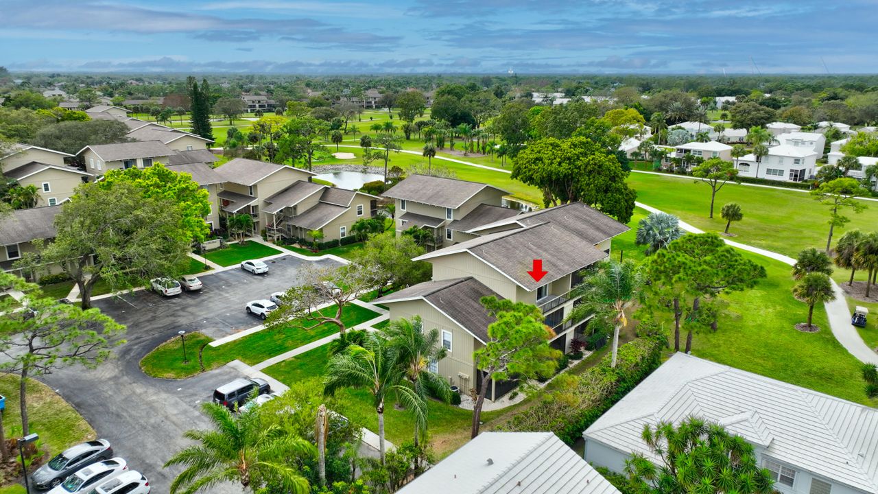 待售: $249,990 (2 贝兹, 2 浴室, 1230 平方英尺)