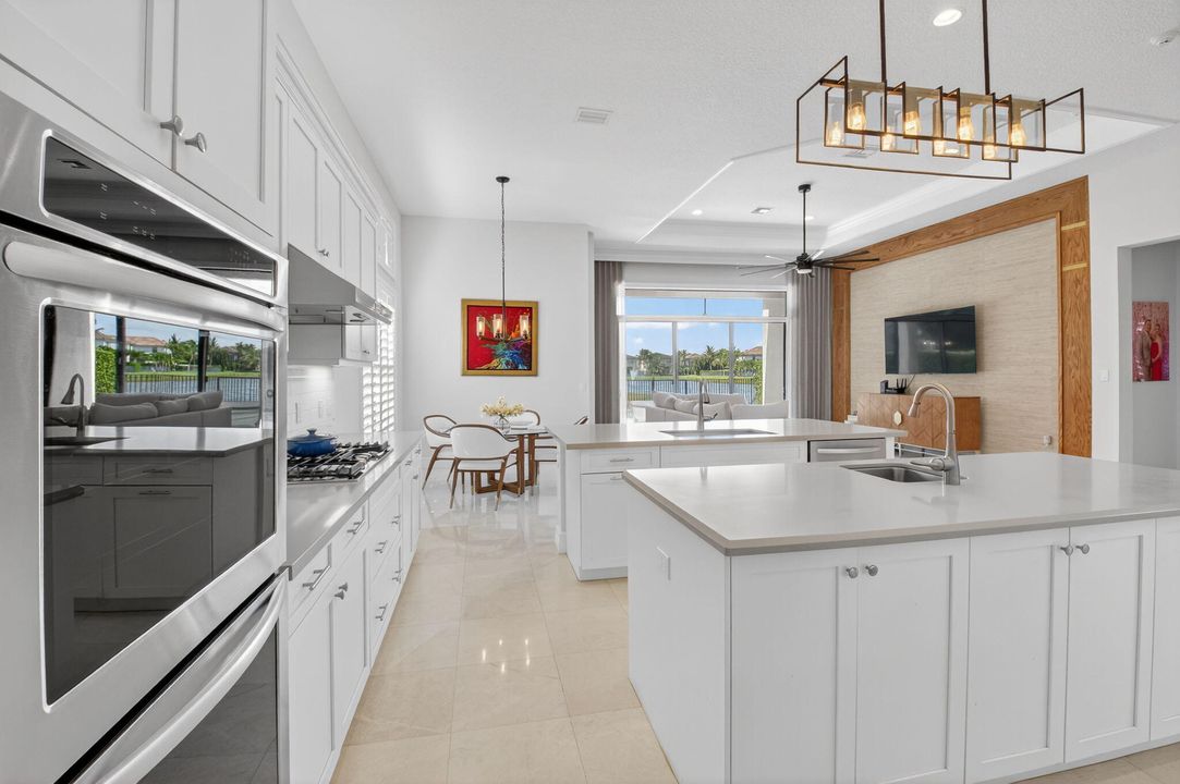 В аренду: $11,000 (5 спален, 5 ванн, 4248 Квадратных фут)