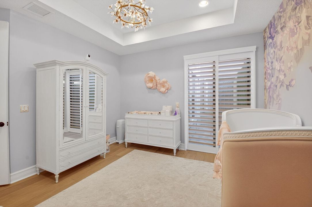 В аренду: $11,000 (5 спален, 5 ванн, 4248 Квадратных фут)