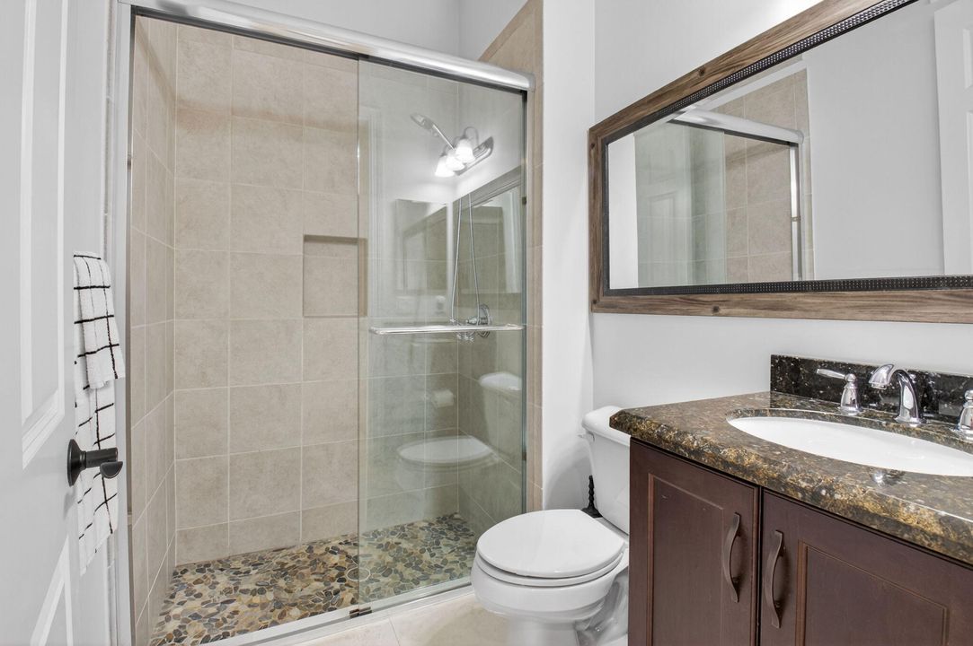 В аренду: $11,000 (5 спален, 5 ванн, 4248 Квадратных фут)