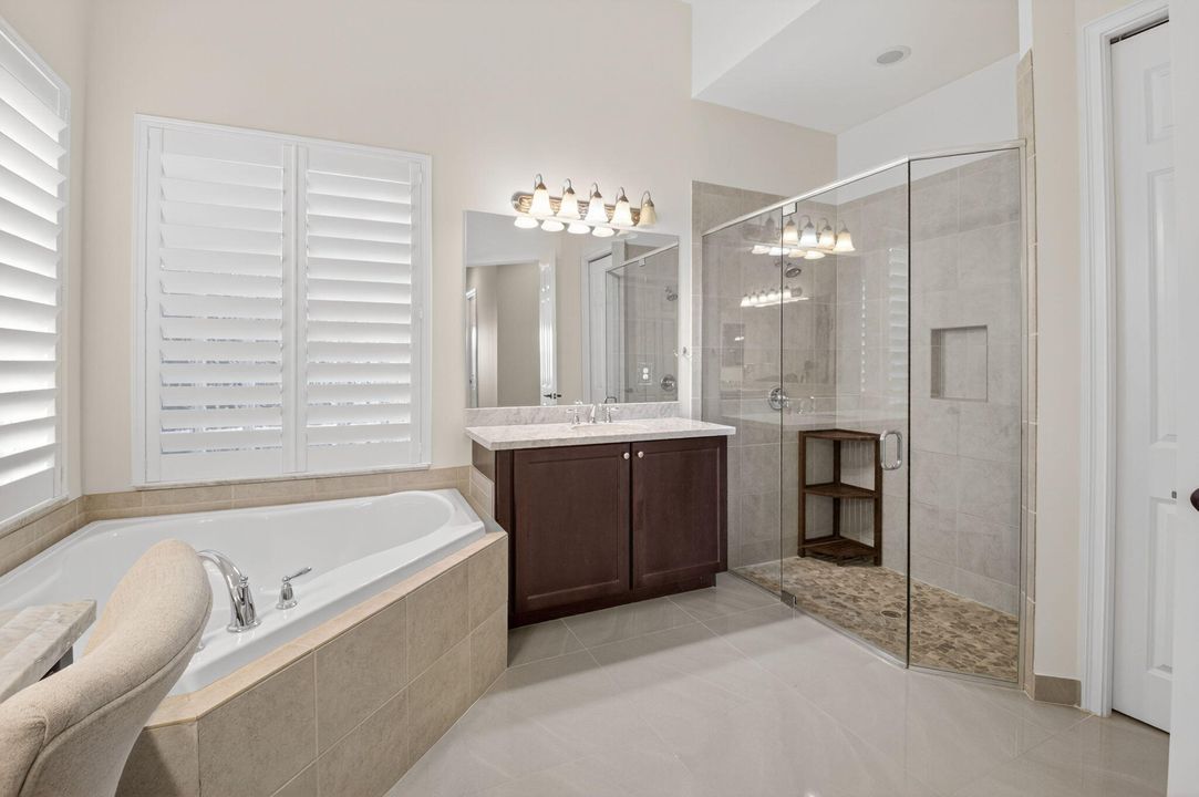 В аренду: $11,000 (5 спален, 5 ванн, 4248 Квадратных фут)