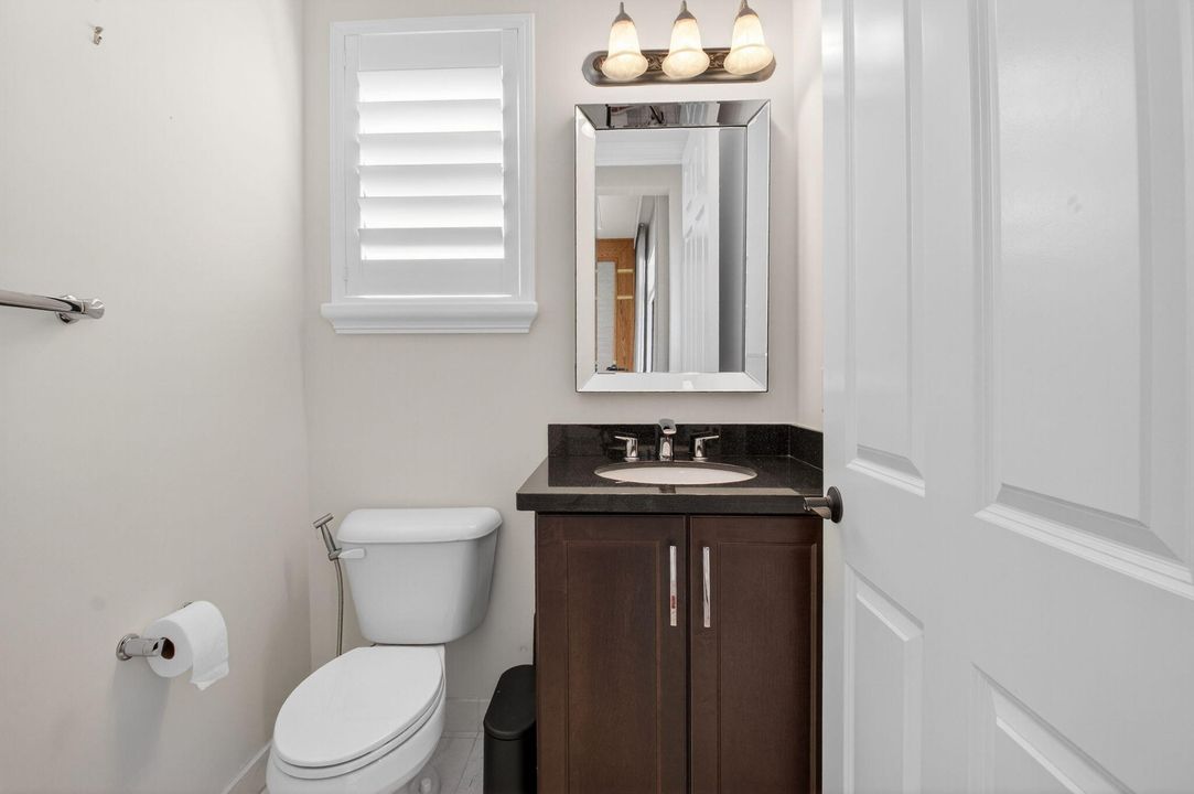 В аренду: $11,000 (5 спален, 5 ванн, 4248 Квадратных фут)