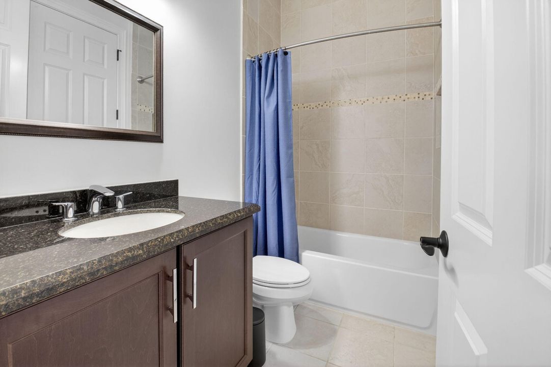 В аренду: $11,000 (5 спален, 5 ванн, 4248 Квадратных фут)