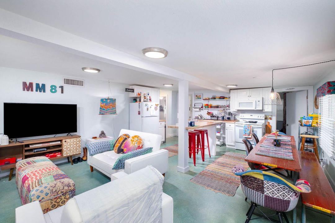 For Sale: $990,000 (4 beds, 2 baths, 1766 Square Feet)