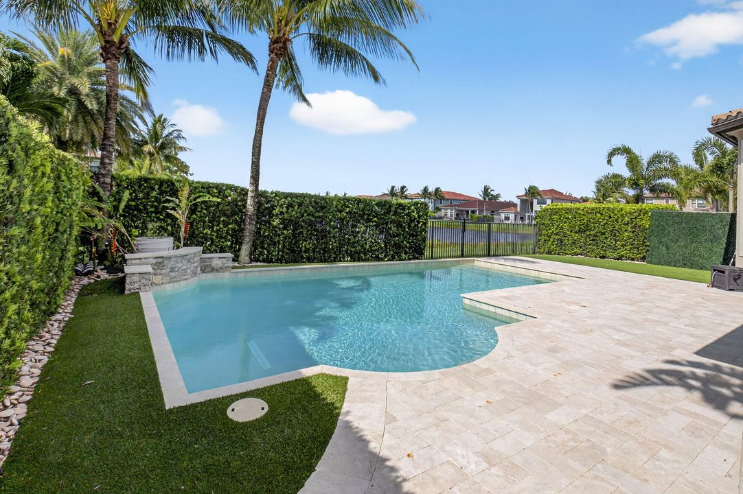 В аренду: $11,000 (5 спален, 5 ванн, 4248 Квадратных фут)