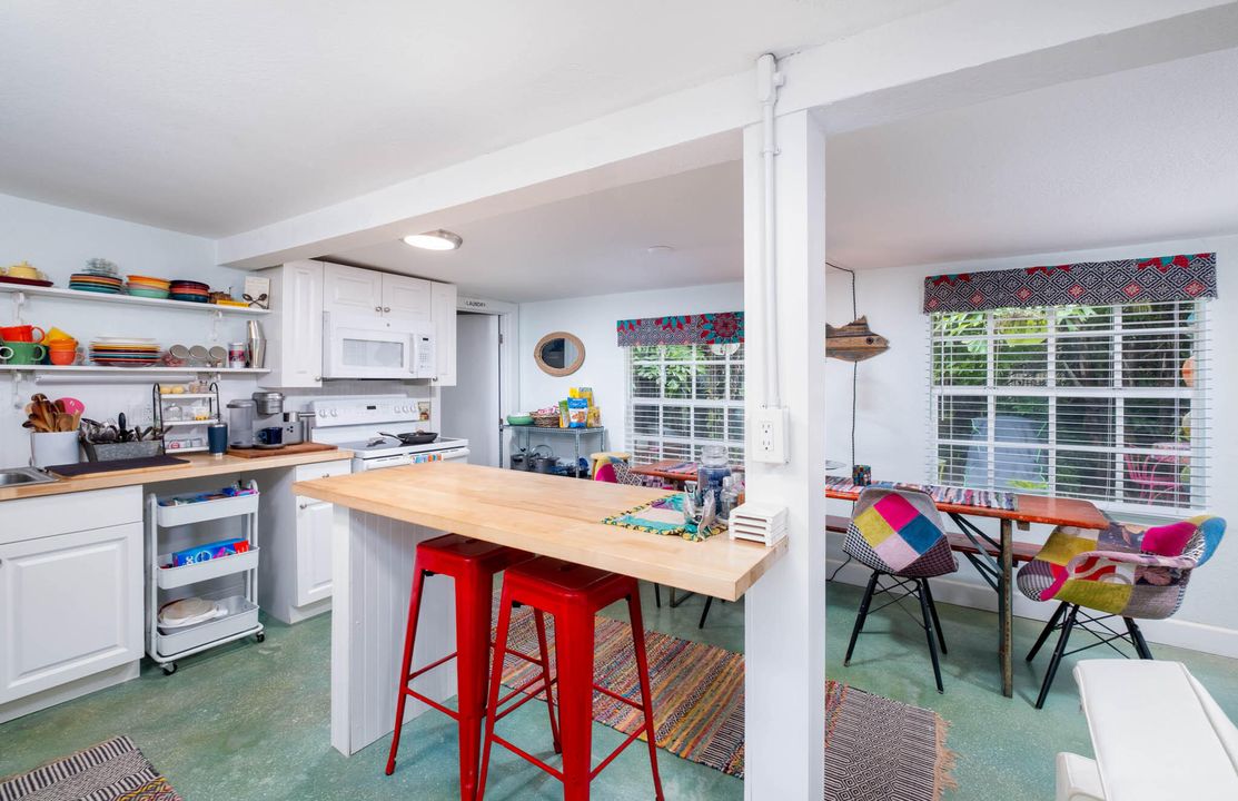 For Sale: $990,000 (4 beds, 2 baths, 1766 Square Feet)