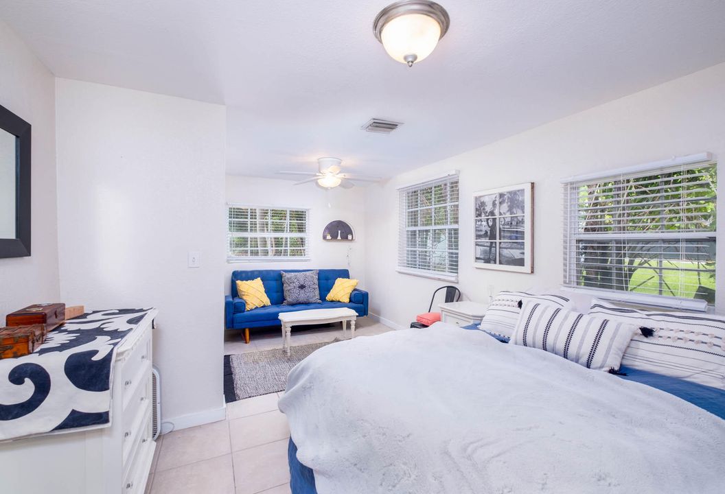 For Sale: $990,000 (4 beds, 2 baths, 1766 Square Feet)