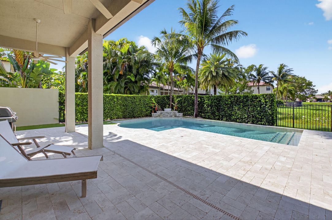 В аренду: $11,000 (5 спален, 5 ванн, 4248 Квадратных фут)