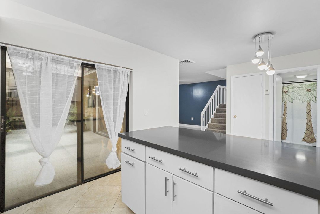 En Venta: $399,500 (2 camas, 2 baños, 1596 Pies cuadrados)