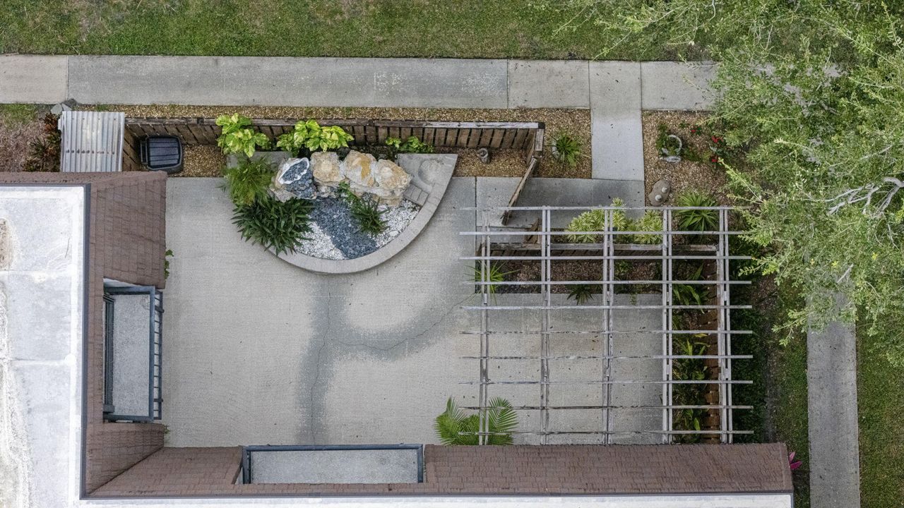 En Venta: $399,500 (2 camas, 2 baños, 1596 Pies cuadrados)