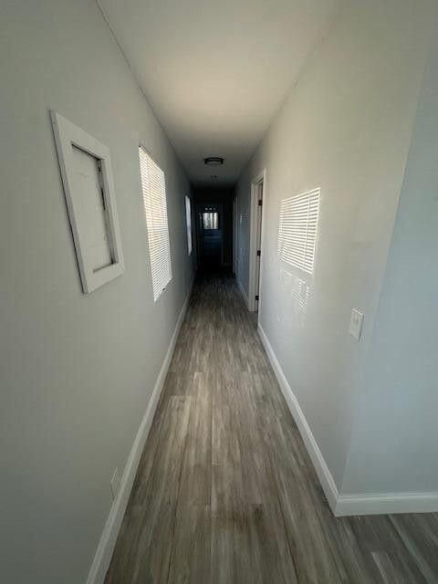 For Rent: $2,200 (2 beds, 1 baths, 720 Square Feet)