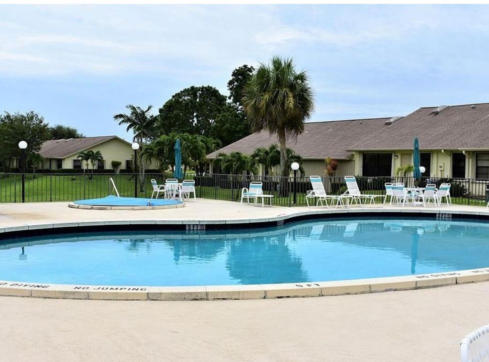 For Rent: $2,500 (2 beds, 2 baths, 1306 Square Feet)