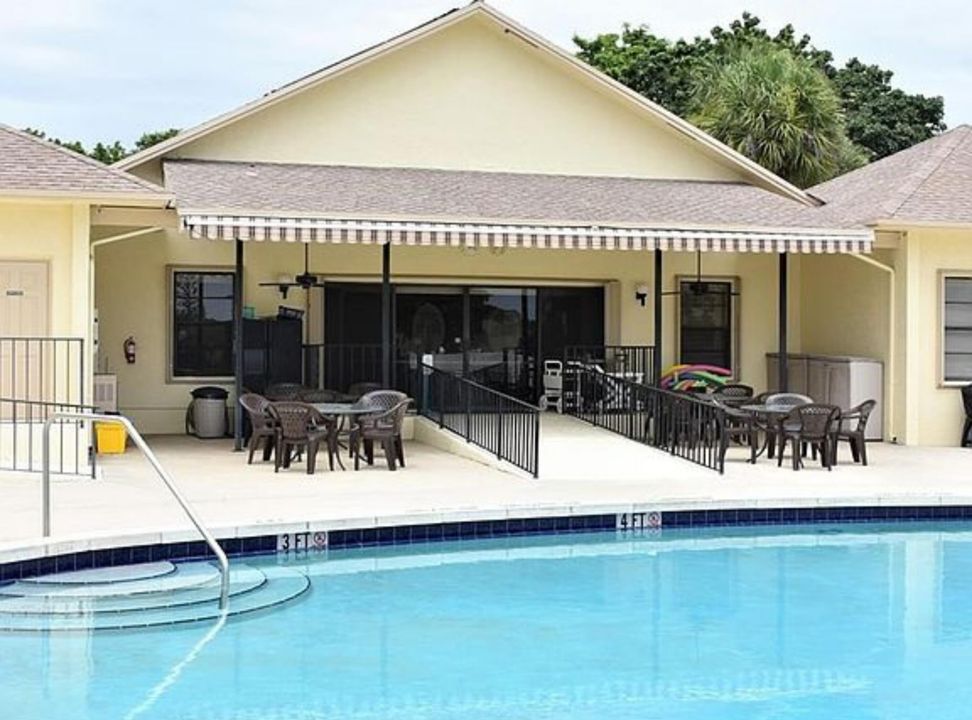 For Rent: $2,500 (2 beds, 2 baths, 1306 Square Feet)