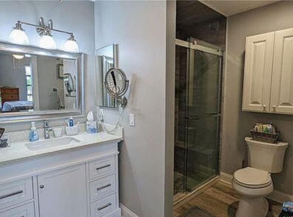 For Rent: $2,500 (2 beds, 2 baths, 1306 Square Feet)