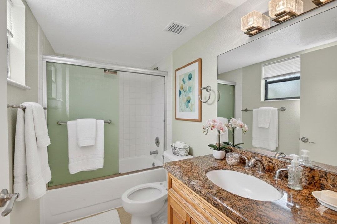 En Renta: $2,150 (3 camas, 2 baños, 1156 Pies cuadrados)