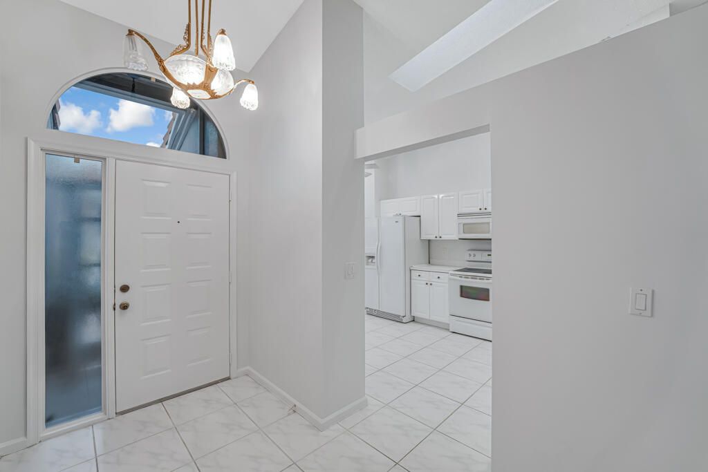 На продажу: $315,000 (3 спален, 2 ванн, 1722 Квадратных фут)