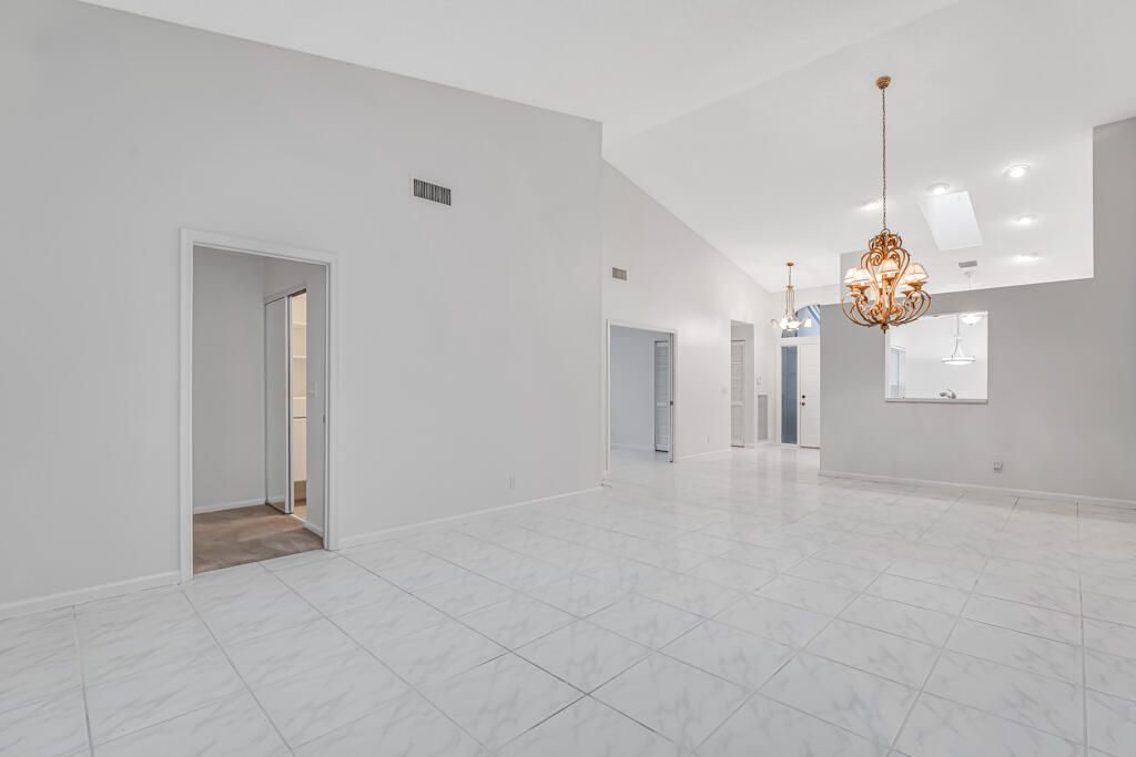 На продажу: $315,000 (3 спален, 2 ванн, 1722 Квадратных фут)