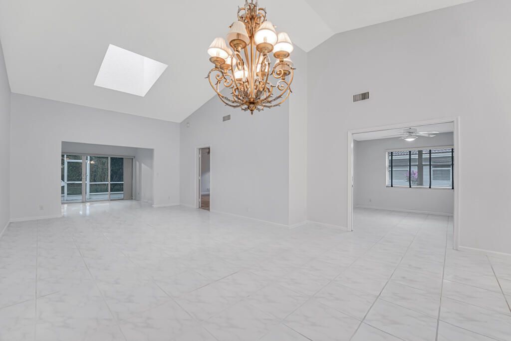 На продажу: $315,000 (3 спален, 2 ванн, 1722 Квадратных фут)