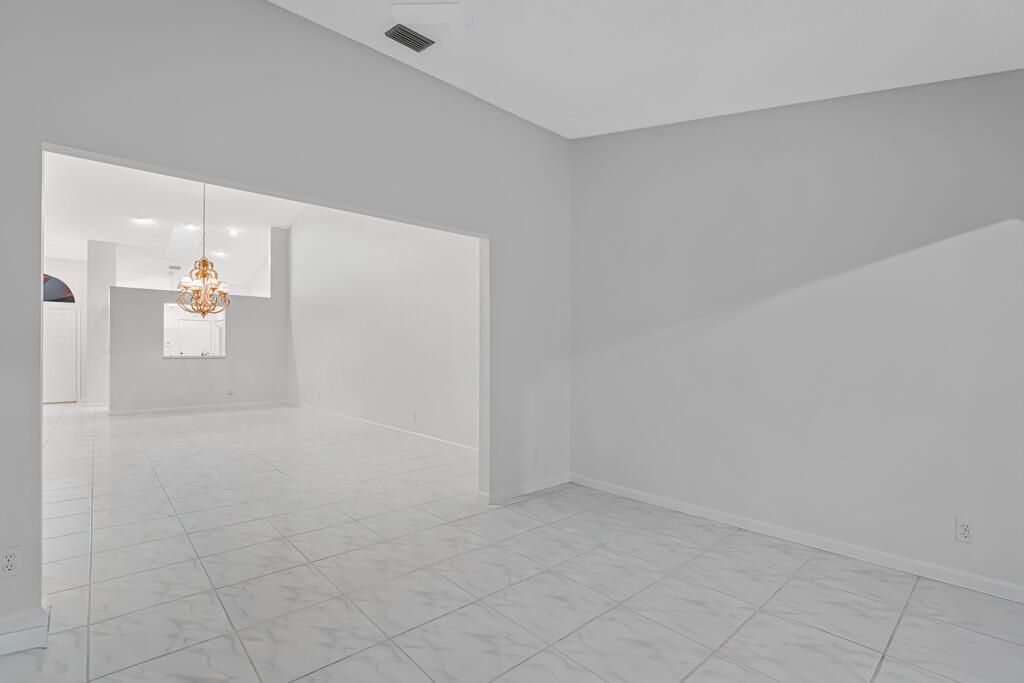 На продажу: $315,000 (3 спален, 2 ванн, 1722 Квадратных фут)